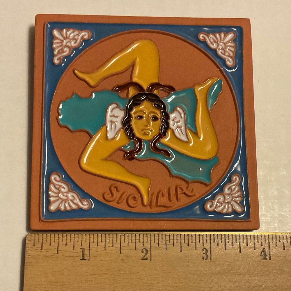 Handmade Trinacria Terracotta Tile from Italy - Picture 5 of 5